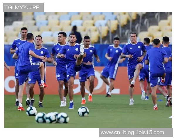 意大利与韩国友谊赛精彩对决展现足球魅力与文化交流 意大利与韩国友谊赛精彩对决展现足球魅力与文化交流